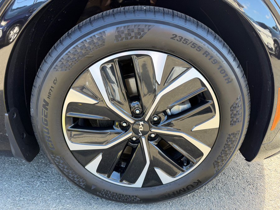 Used 2024 Kia EV6 GT-Line RWD image 58