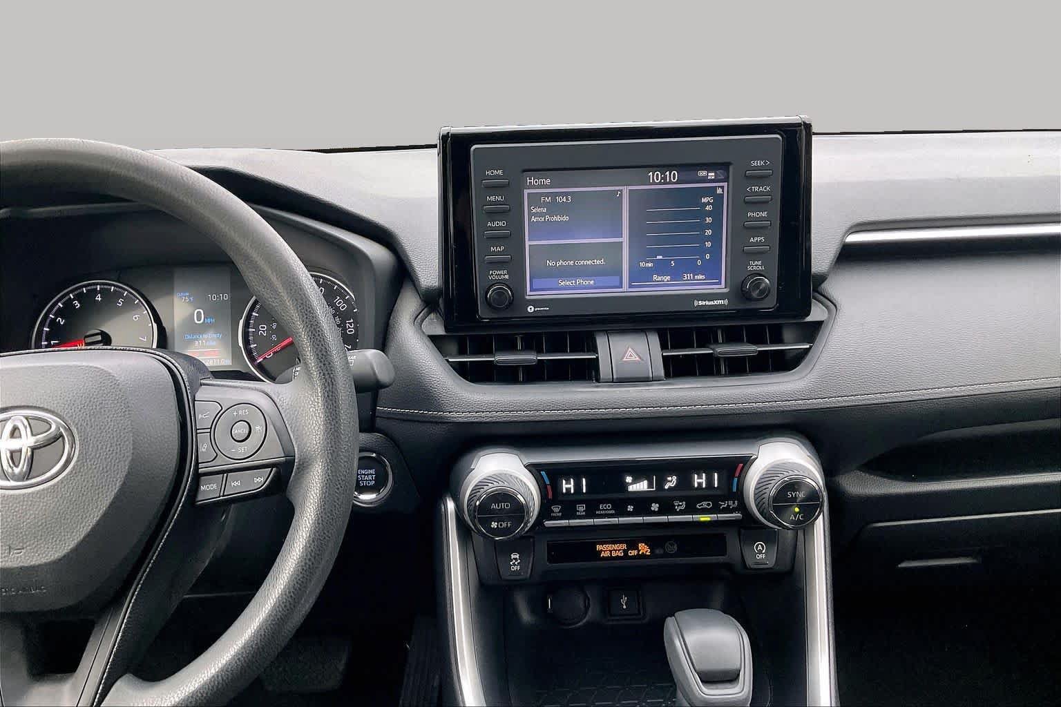 Used 2020 Toyota RAV4 XLE w/ Convenience Package FWD image 7