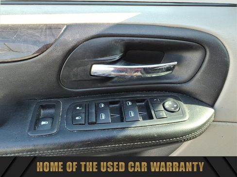 Used 2013 Dodge Grand Caravan SXT FWD image 13