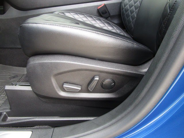 Used 2023 Ford Edge Titanium AWD/4WD image 15