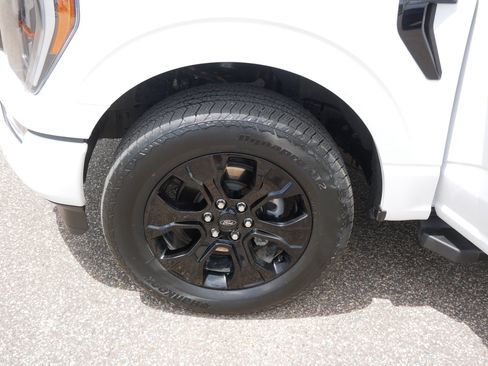 Used 2023 Ford F150 Lariat w/ Equipment Group 502A High AWD/4WD image 15