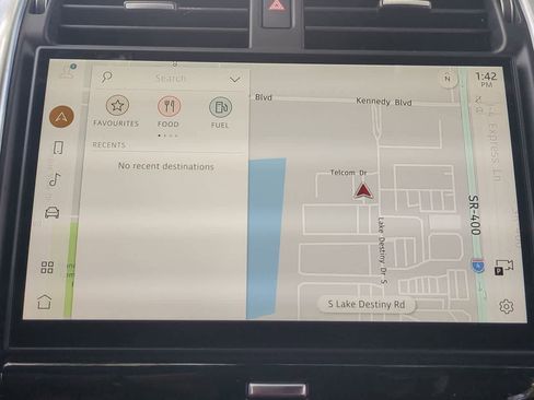 Certified 2025 Land Rover Discovery S image 29