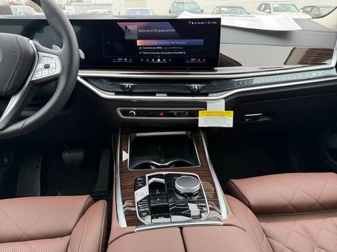 New 2026 BMW X7 xDrive40i AWD/4WD image 11