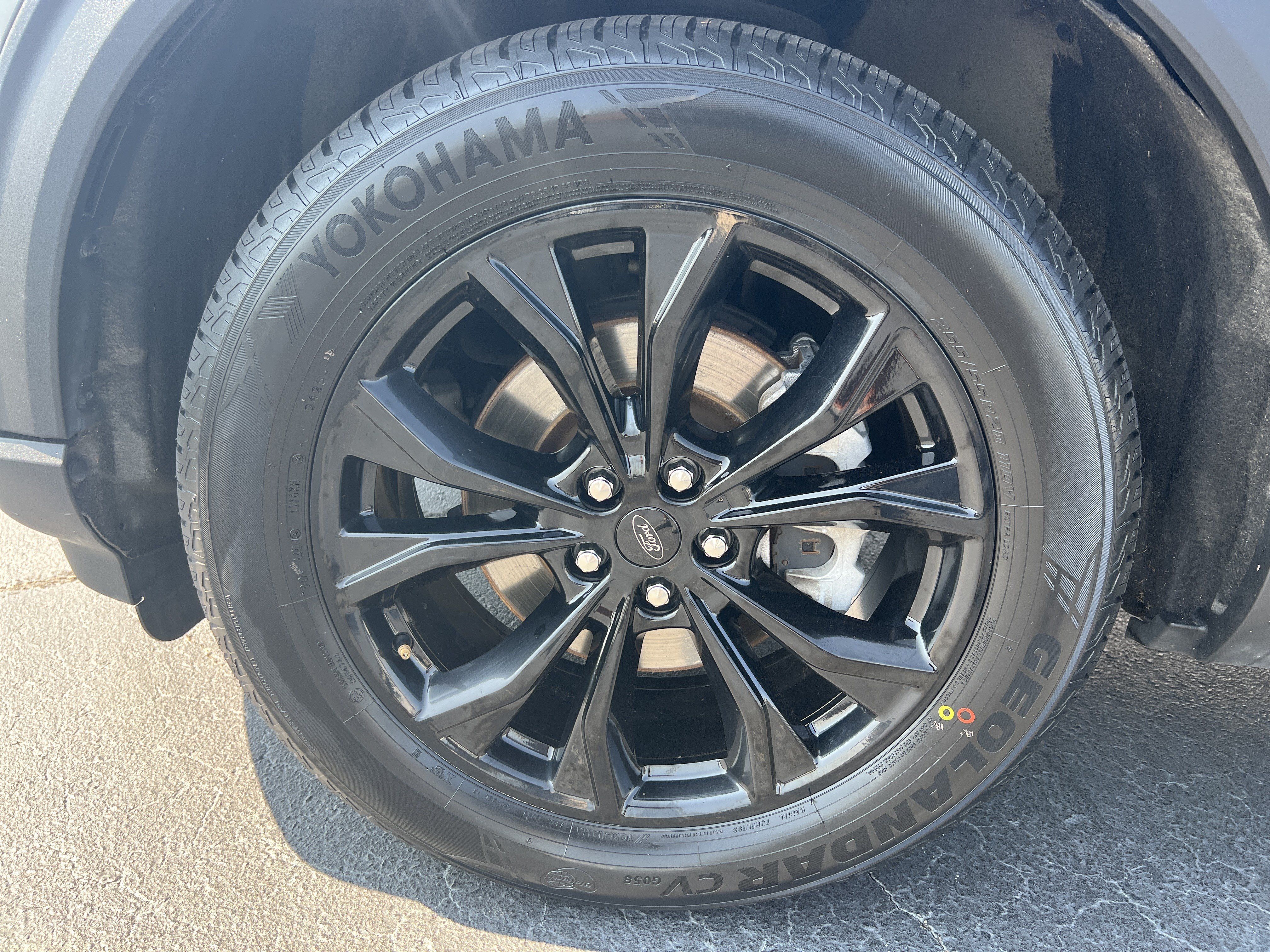 Used 2023 Ford Explorer XLT w/ Equipment Group 202A AWD/4WD image 11
