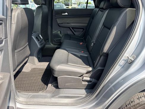 Used 2023 Volkswagen Atlas Cross Sport SEL R-Line AWD/4WD image 28