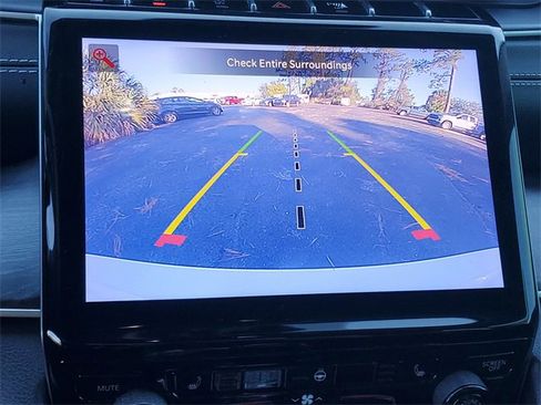 Used 2022 Jeep Grand Cherokee L Limited image 24