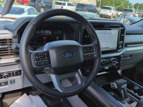 Used 2025 Ford F150 Lariat w/ Equipment Group 502A High AWD/4WD image 14
