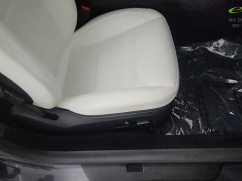 Used 2025 Tesla Model 3 Long Range RWD image 32