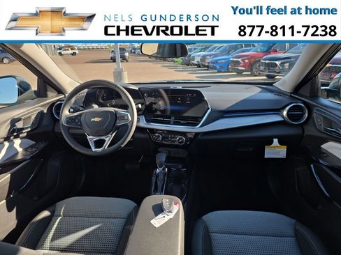 New 2026 Chevrolet Trax LT image 12