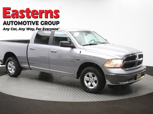 Used 2019 RAM 1500 Classic SLT AWD/4WD image 47