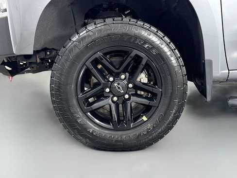 Used 2020 Chevrolet Silverado 1500 LT Trail Boss AWD/4WD image 33