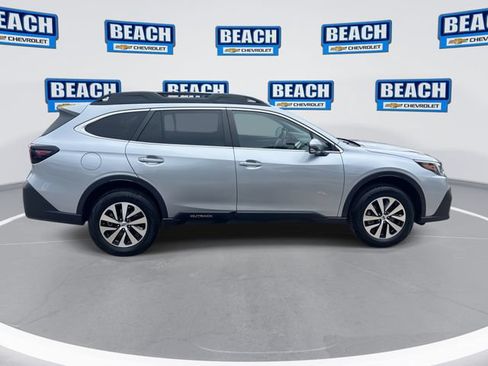 Used 2021 Subaru Outback Premium AWD/4WD image 9