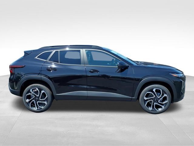 New 2026 Chevrolet Trax RS w/ Driver Confidence Package FWD image 2