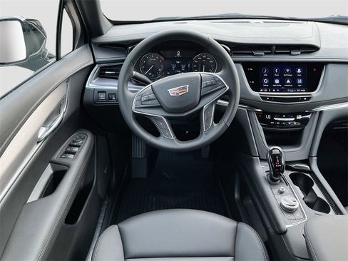 New 2025 Cadillac XT5 Luxury w/ LPO, Floor Liner Package image 22