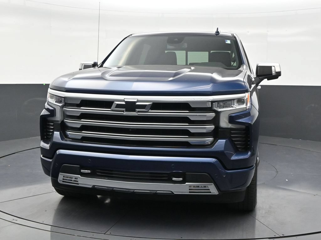Used 2023 Chevrolet Silverado 1500 High Country w/ High Country Premium Package AWD/4WD image 8