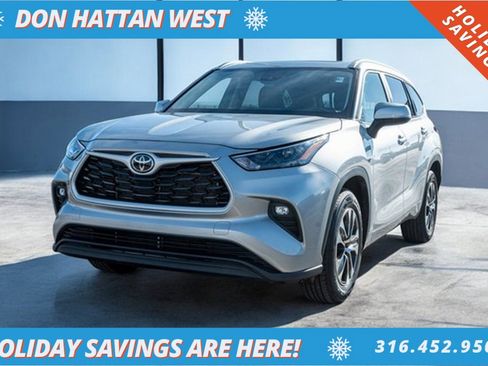 Used 2024 Toyota Highlander XLE image 1