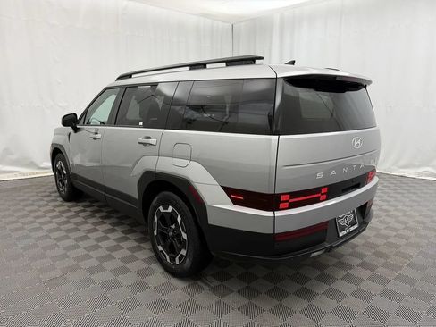 Used 2024 Hyundai Santa Fe SEL FWD image 7