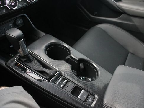 Used 2025 Honda Civic Sport image 17