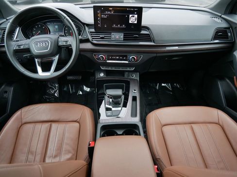 Used 2023 Audi Q5 2.0T Premium w/ Convenience Package AWD/4WD image 14