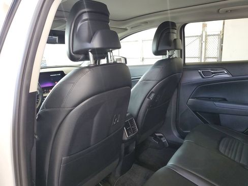 Used 2025 Kia Sportage SX FWD image 14
