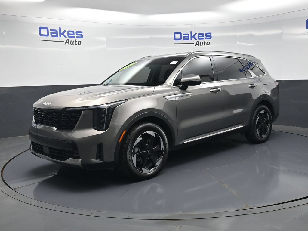Used 2025 Kia Sorento EX AWD/4WD image 3