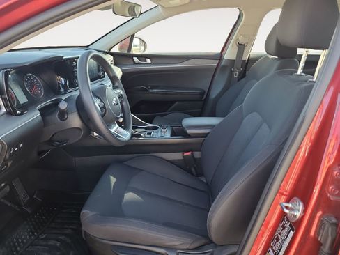 Used 2021 Kia K5 LX image 9