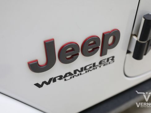 Used 2021 Jeep Wrangler Unlimited Rubicon AWD/4WD image 12