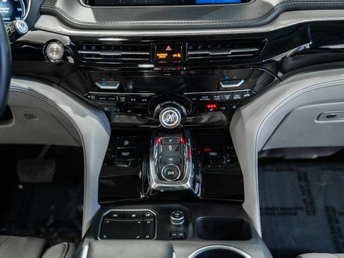 Used 2022 Acura MDX Advance image 19