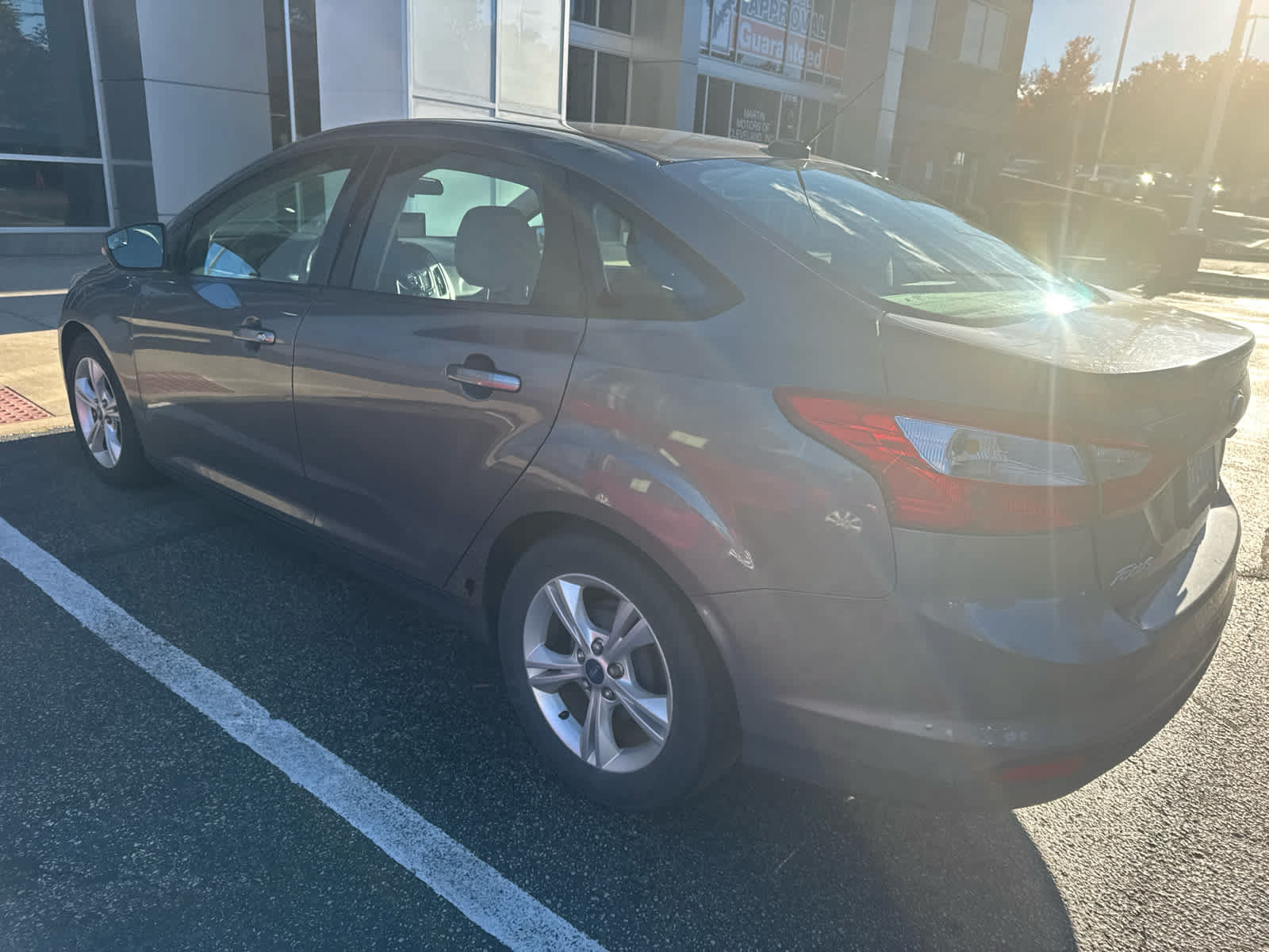 Used 2014 Ford Focus SE FWD image 18