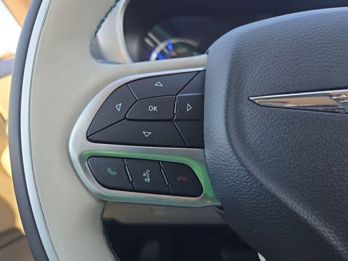 Used 2018 Chrysler Pacifica Limited w/ Advanced Safetytec Group image 22