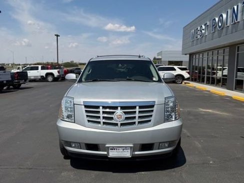 Used 2010 Cadillac Escalade ESV Premium AWD/4WD image 3