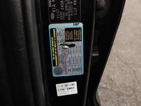 Used 2018 Kia Stinger Premium RWD image 33