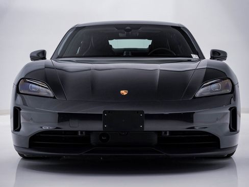 Certified 2025 Porsche Taycan image 6