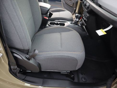 New 2026 Jeep Gladiator Sport image 12