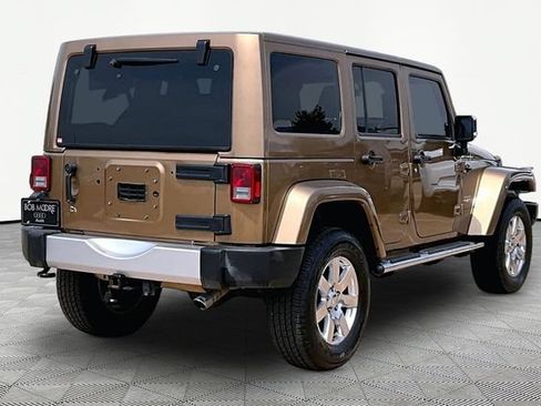 Used 2015 Jeep Wrangler Unlimited Sahara w/ Mopar Chrome Edition Group AWD/4WD image 2