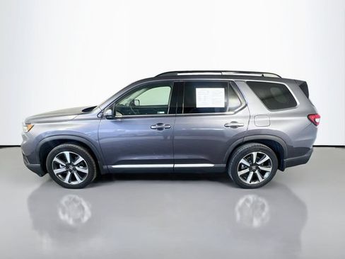 Used 2024 Honda Pilot Touring image 5