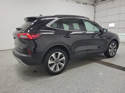 Used 2025 Ford Escape Platinum AWD/4WD image 3