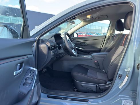 New 2025 Nissan Sentra SR image 12