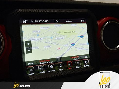 Used 2021 Jeep Gladiator Rubicon w/ Dual Top Group AWD/4WD image 13