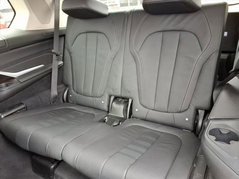 Used 2020 BMW X7 xDrive40i w/ Cold Weather Package image 13