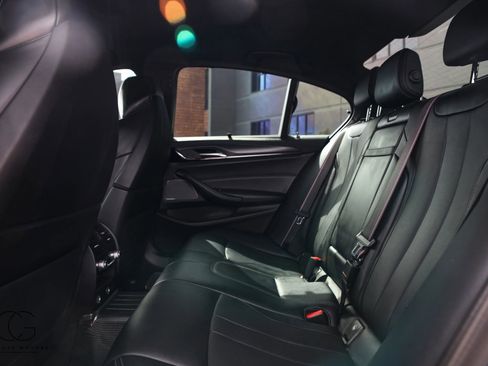 Used 2019 BMW M5 w/ Executive Package image 33
