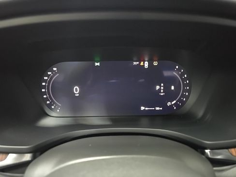 Used 2025 Volvo S60 B5 Plus AWD/4WD image 22