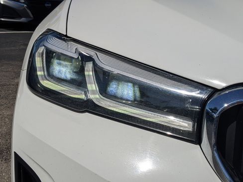 Used 2021 BMW 540i image 8