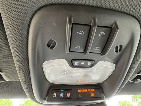 Used 2023 Chevrolet TrailBlazer RS w/ Sun and Liftgate Package image 44