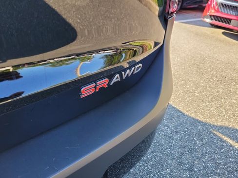 Used 2025 Nissan Kicks SR AWD/4WD image 7