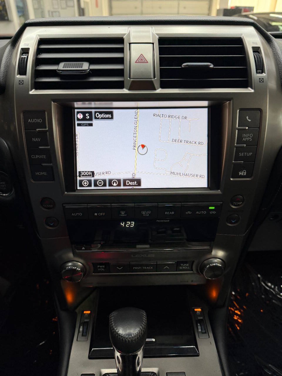 Used 2016 Lexus GX 460 w/ Comfort Package AWD/4WD image 26