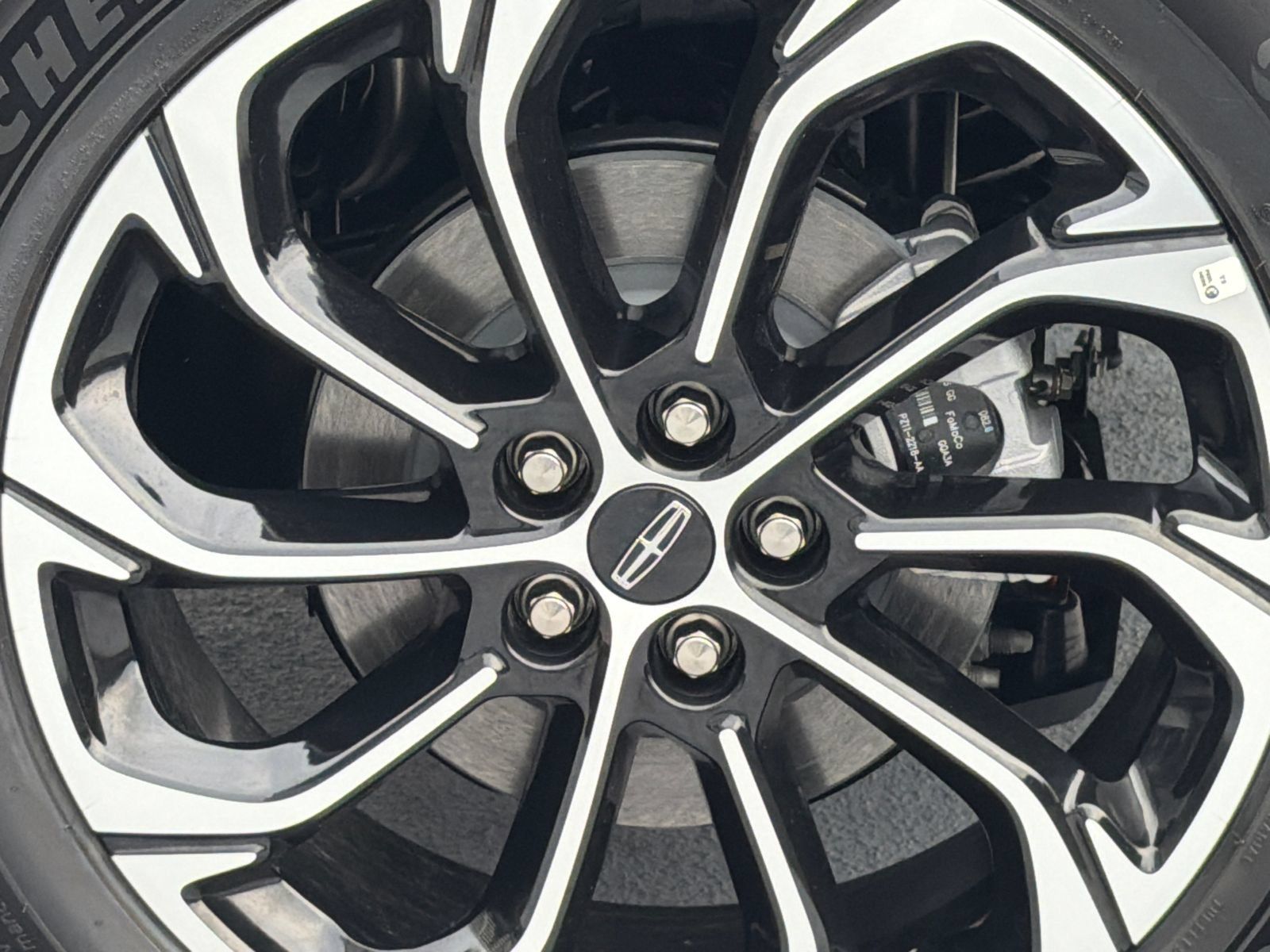 New 2026 Lincoln Nautilus Reserve AWD/4WD image 4