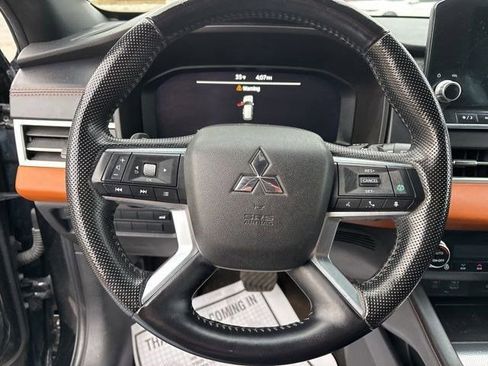 Used 2022 Mitsubishi Outlander SEL image 16