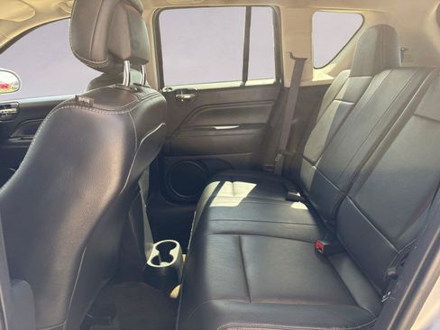 Used 2017 Jeep Compass High Altitude FWD image 13
