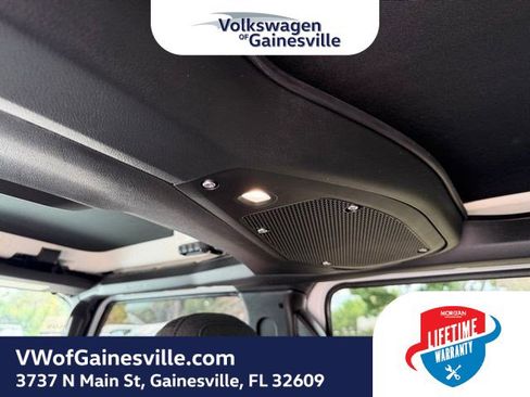 Used 2024 Jeep Wrangler Unlimited Sahara AWD/4WD image 16